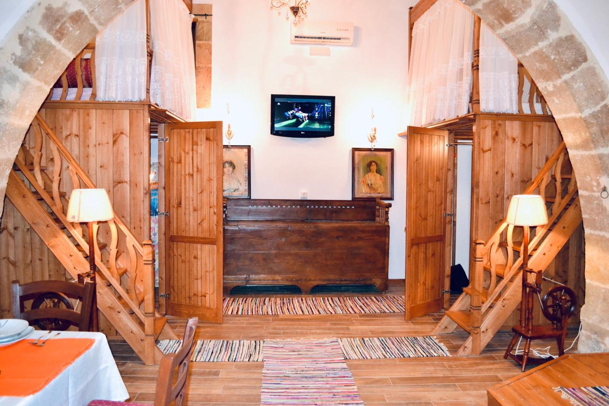 Villa Patitiri Traditional House With Hot Tub Archangelos  Exterior photo