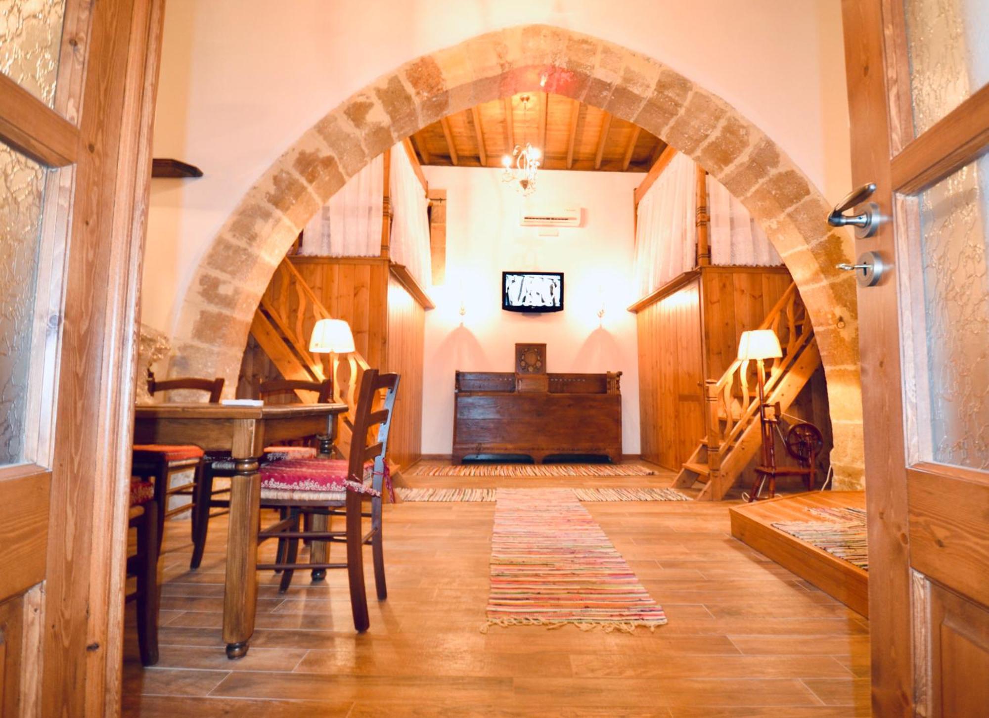 Villa Patitiri Traditional House With Hot Tub Archangelos  Exterior photo